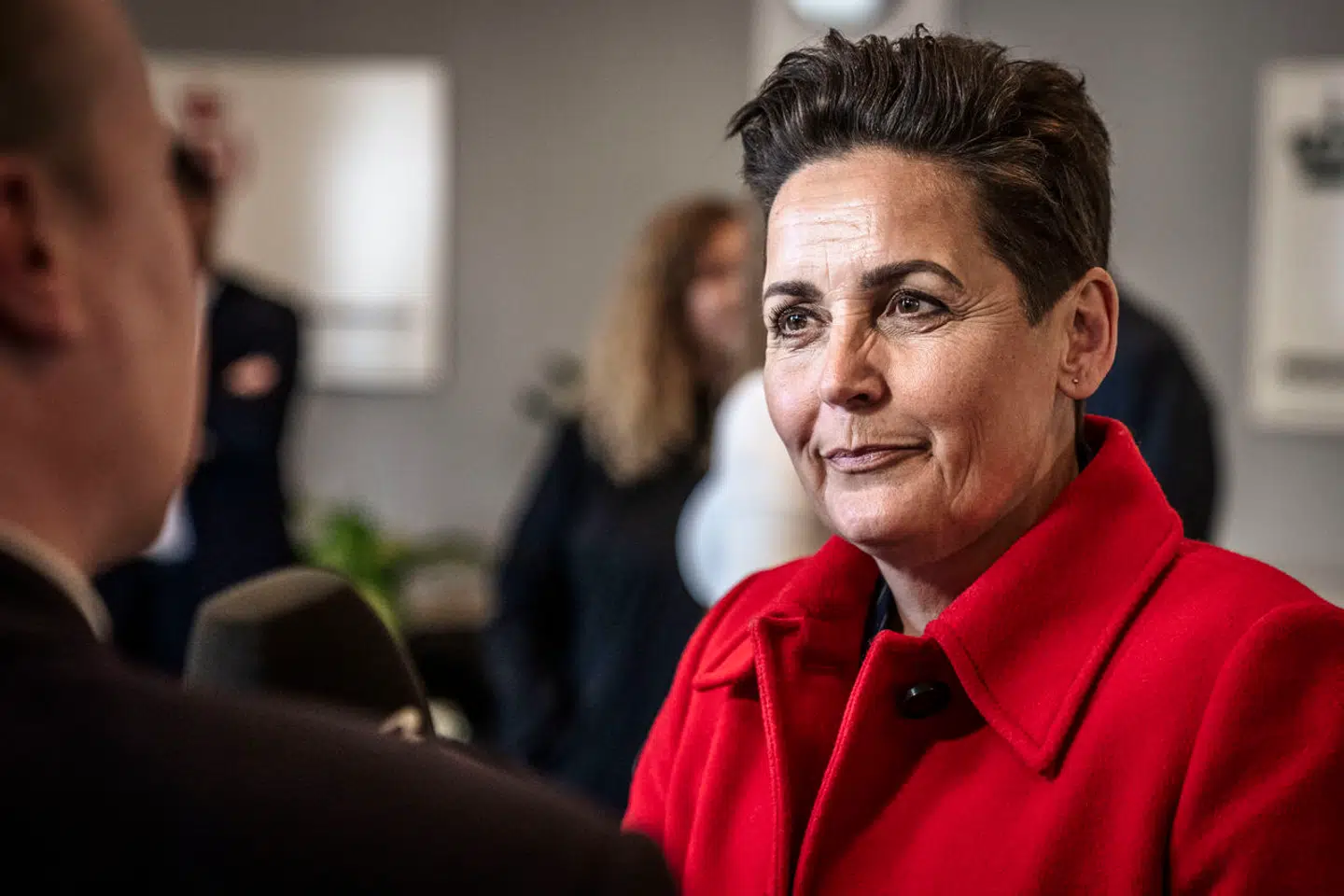 SF Pia Olsen Dyhr trådte flere gange til for at hjælpe en ifølge kilder uforberedt Alex Vanopslagh under dagens forsvarsforhandlinger. Foto: Thomas Traasdahl/Ritzau Scanpix