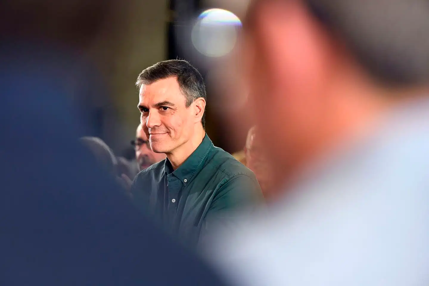 Pedro Sánchez' beslutning om efter sin femdages tænkepause at fortsætte, som om intet var hændt, overbeviser hverken den spanske premierministers fjender eller hans politiske allierede.