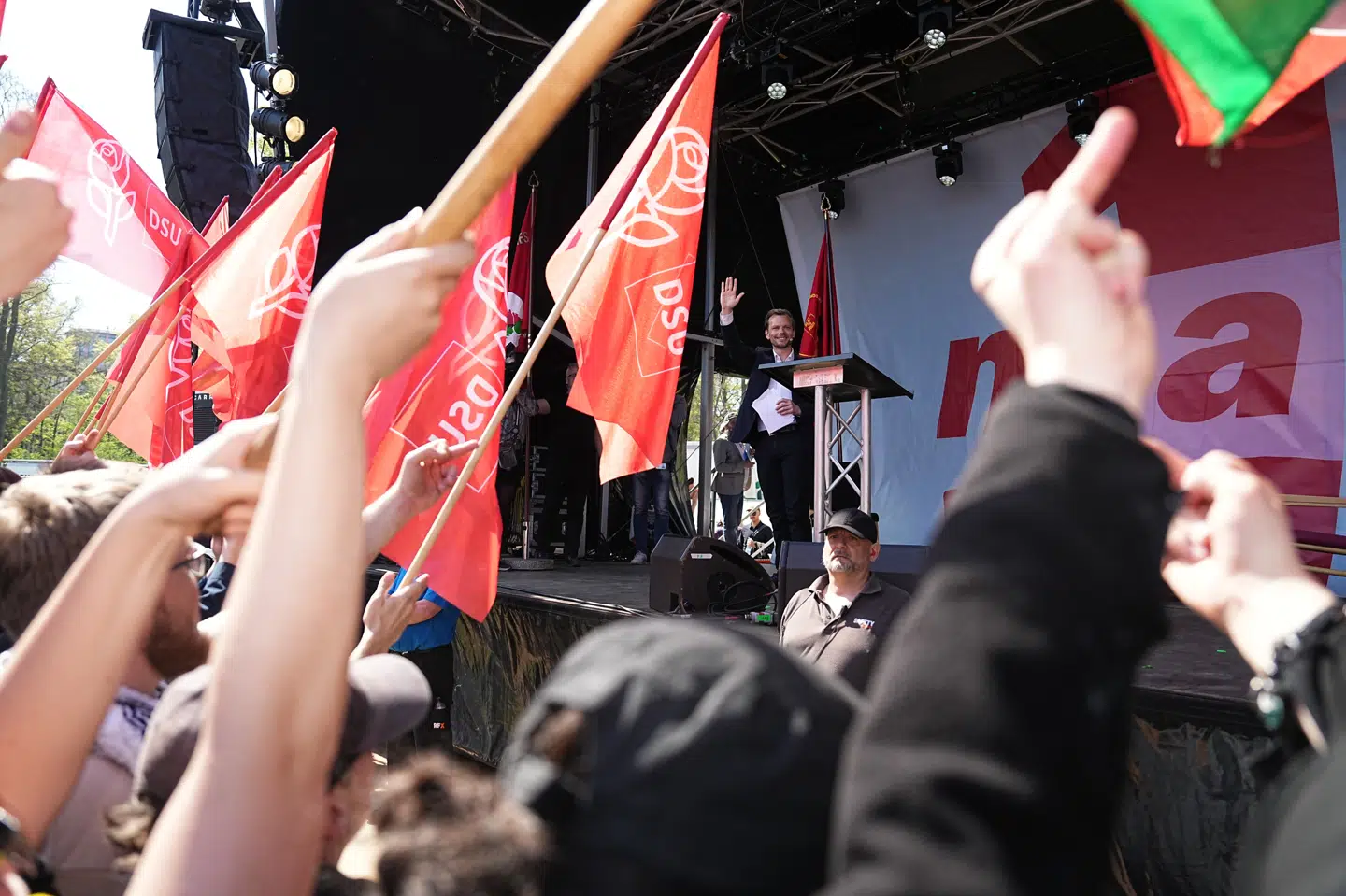Justitsminister Peter Hummelgaard (S) var udfordret under sin 1. maj-tale i Fælledparken i København.