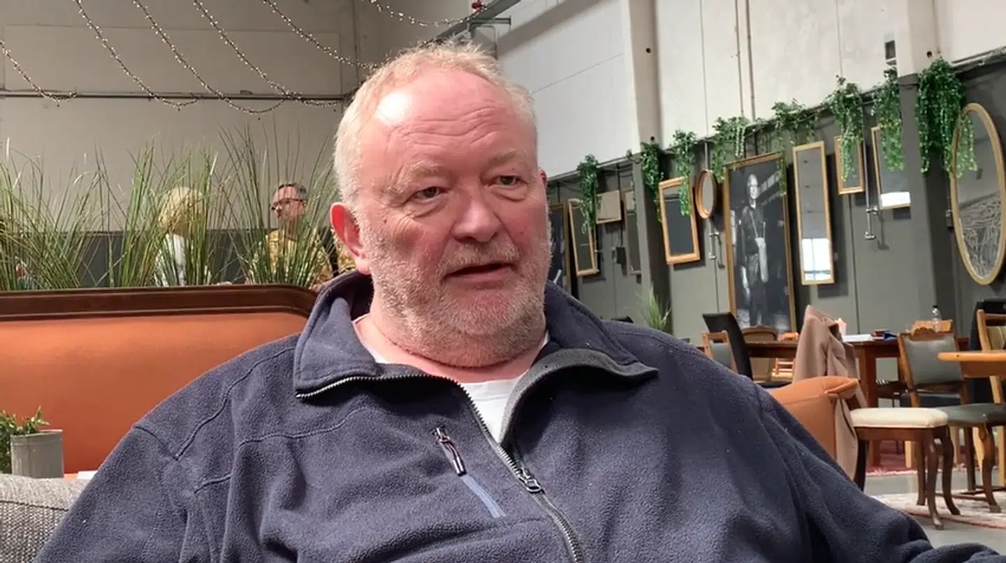 Bjarne Henriksen under et pressemøde på TV2-serien 'Sommerdahl'.