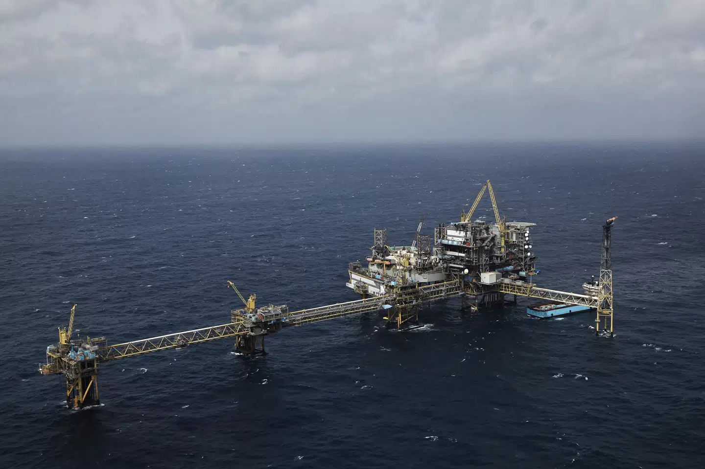 Det nationale kompromis gav tilladelse til at afsøge en "midlertidig" øget gasproduktion, men Klimaministeriet afsøgte olieselskabers mulighed for at maksimere produktionen frem til 2050. (Arkivfoto).