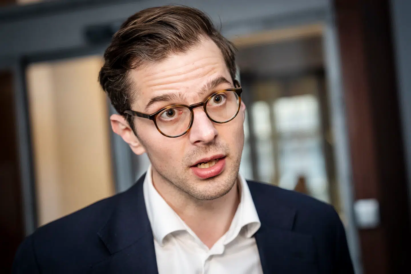 Alex Vanopslagh kan lige nu se Liberal Alliance stige til helt nye højder i målingerne, men internt i partiet er man meget bevidst om, at succesen kan være flygtig, lyder det fra B.T.s politiske analytiker Henrik Qvortrup. Foto: Mads Claus Rasmussen/Ritzau Scanpix