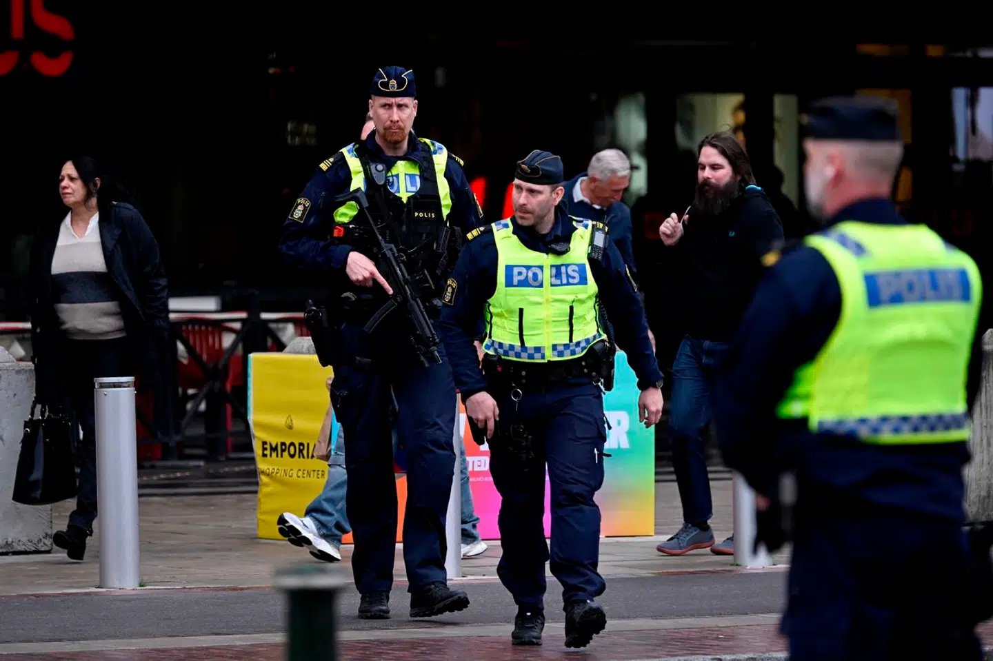 Gennem flere måneder har Israels deltagelse skabt stor debat og forargelse blandt kritikere.