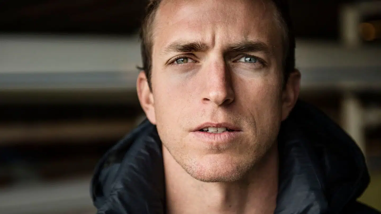 René Holten Poulsen har tilsammen vundet 26 medaljer til OL, EM og VM. Han er dansk mester i 500 og 1000 meter enerkajak.