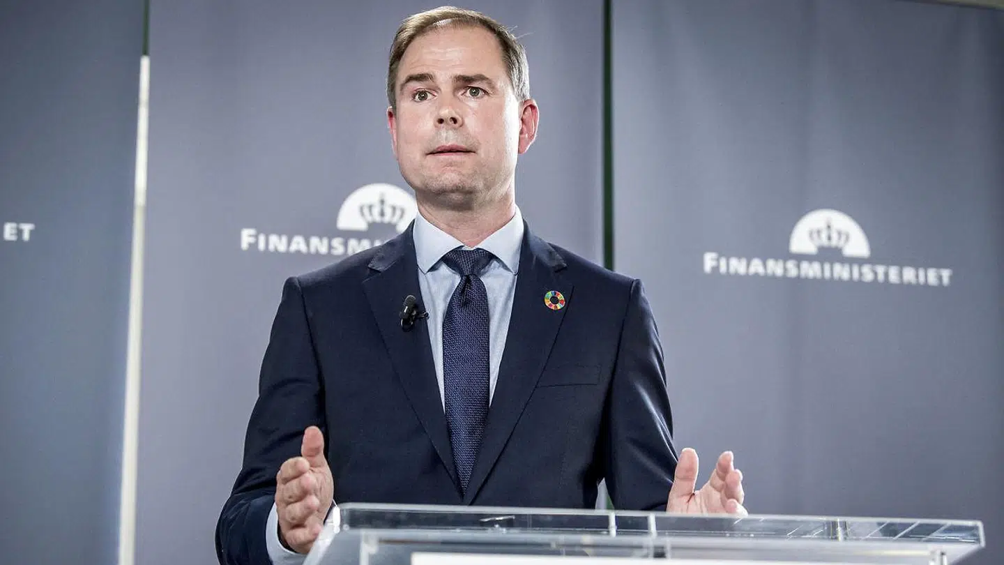 Når finansminister Nicolai Wammen (S) onsdag i næste uge præsenterer regeringens forslag til finanslov for 2020, så vil en forhøjelse af aktieskatten og renteskatten ikke være med. De forslag er gemt til senere.