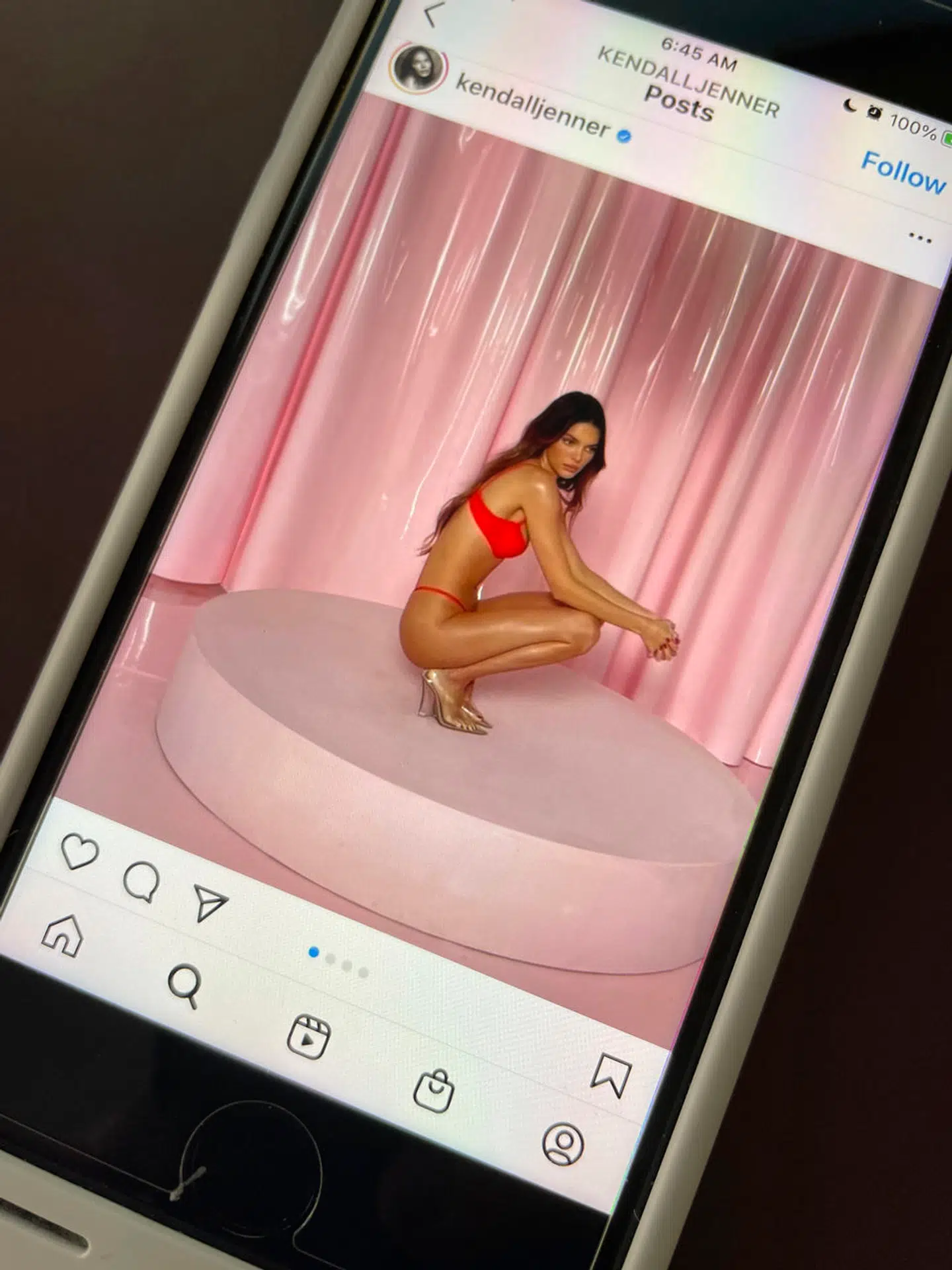 I 2021 blev model og influencer Kendall Jenner beskyldt for at redigere sine billeder. Lad os handle nu og indføre en lov om deklaring af redigering på sociale medier, skriver Esther Hviid Christensen i et af ugens læserbreve. Arkivfoto: Srtf, Scanpix