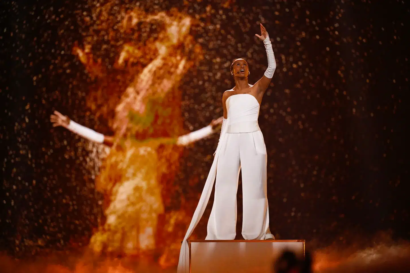 Sandet hvirvlede omkring Saba på scenen, men ørkenvandringen fortsætter. Saba gik ikke videre til lørdagens finale i Eurovision.