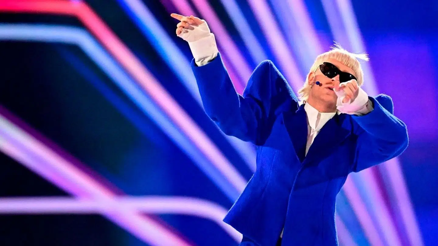 Her ses den hollandske sanger Joost Klein under åbningen fra fredagens generalprøve. Kort efter dukkede han ikke op, da han skulle optræde.