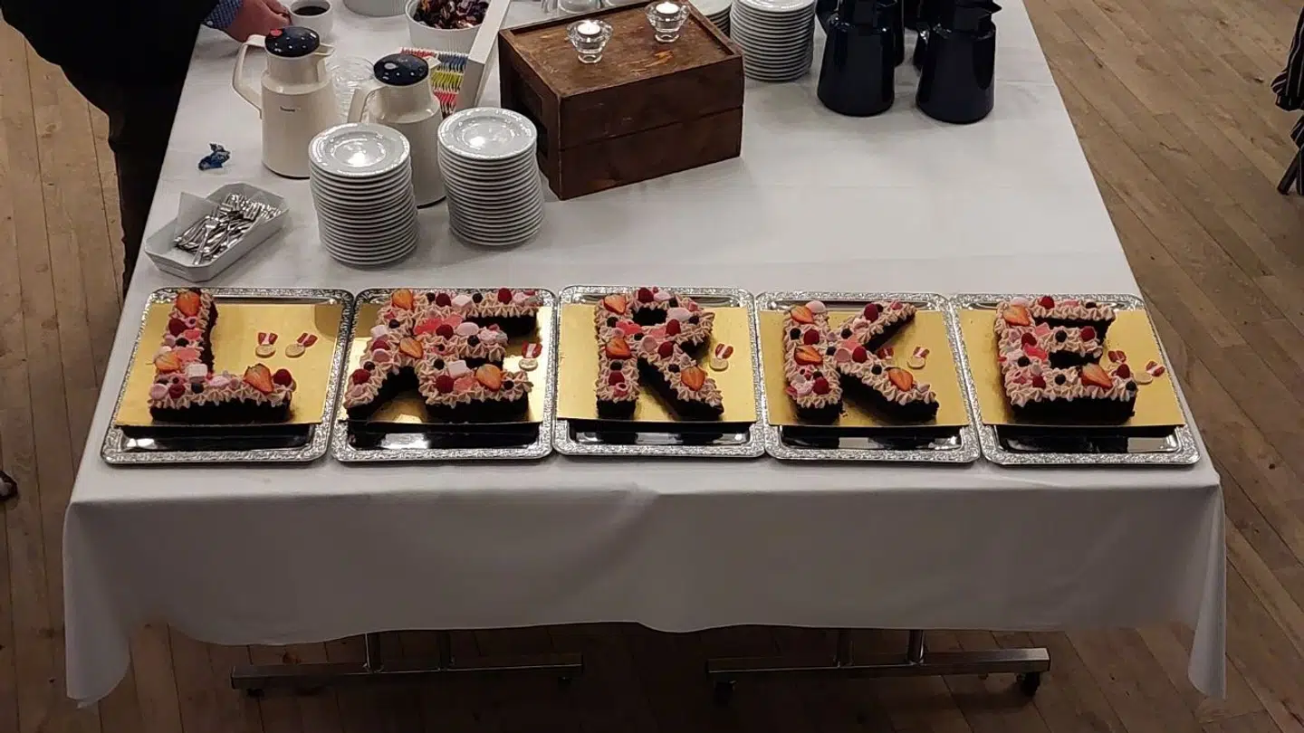 Konfirmationsfestlighederne sluttede, da klokken ramte 23, fortæller Lene.