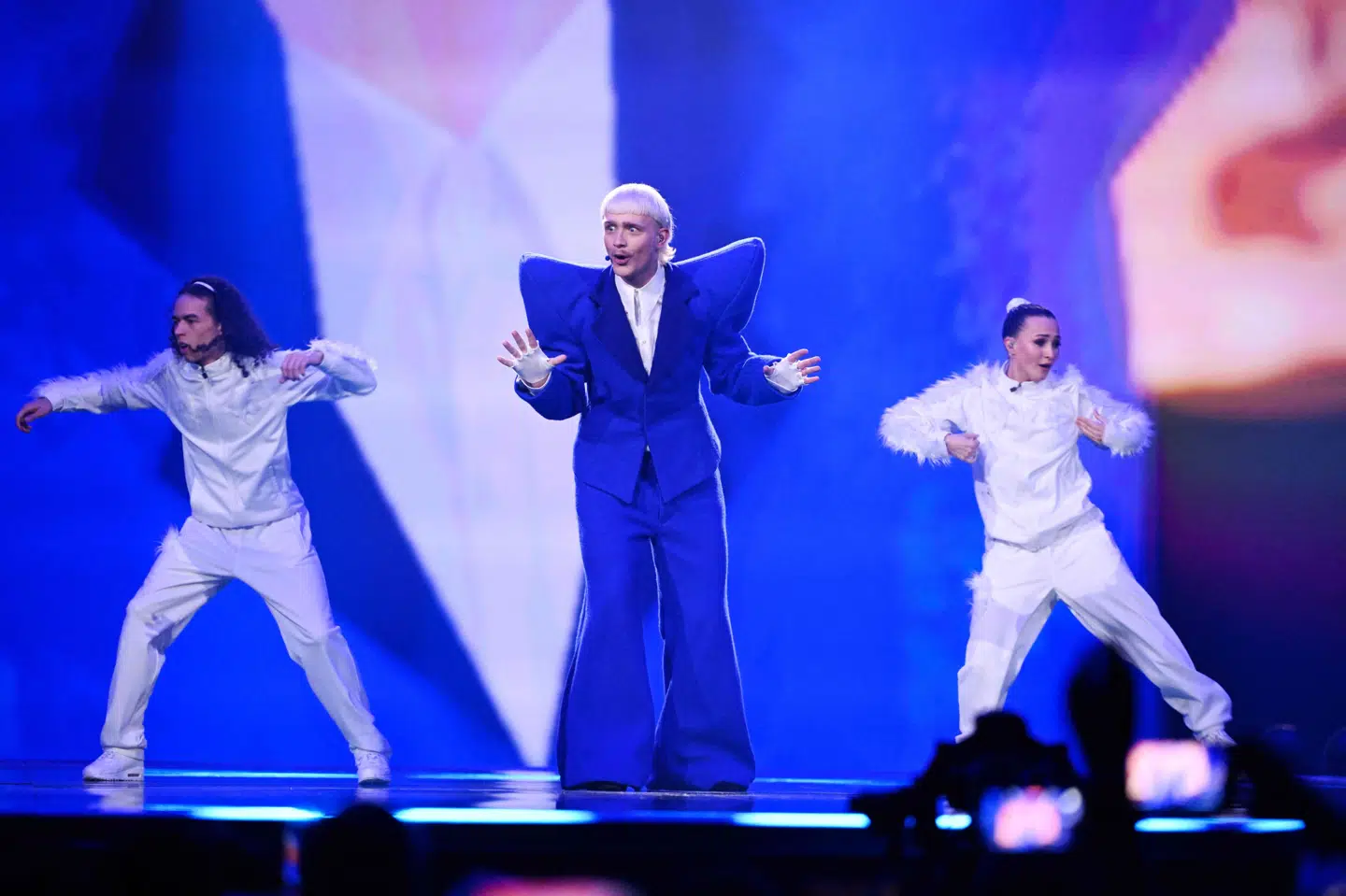 Joost Klein, der repræsenterer Holland, ved årets Eurovision, gik torsdag aften videre til lørdagens finale.