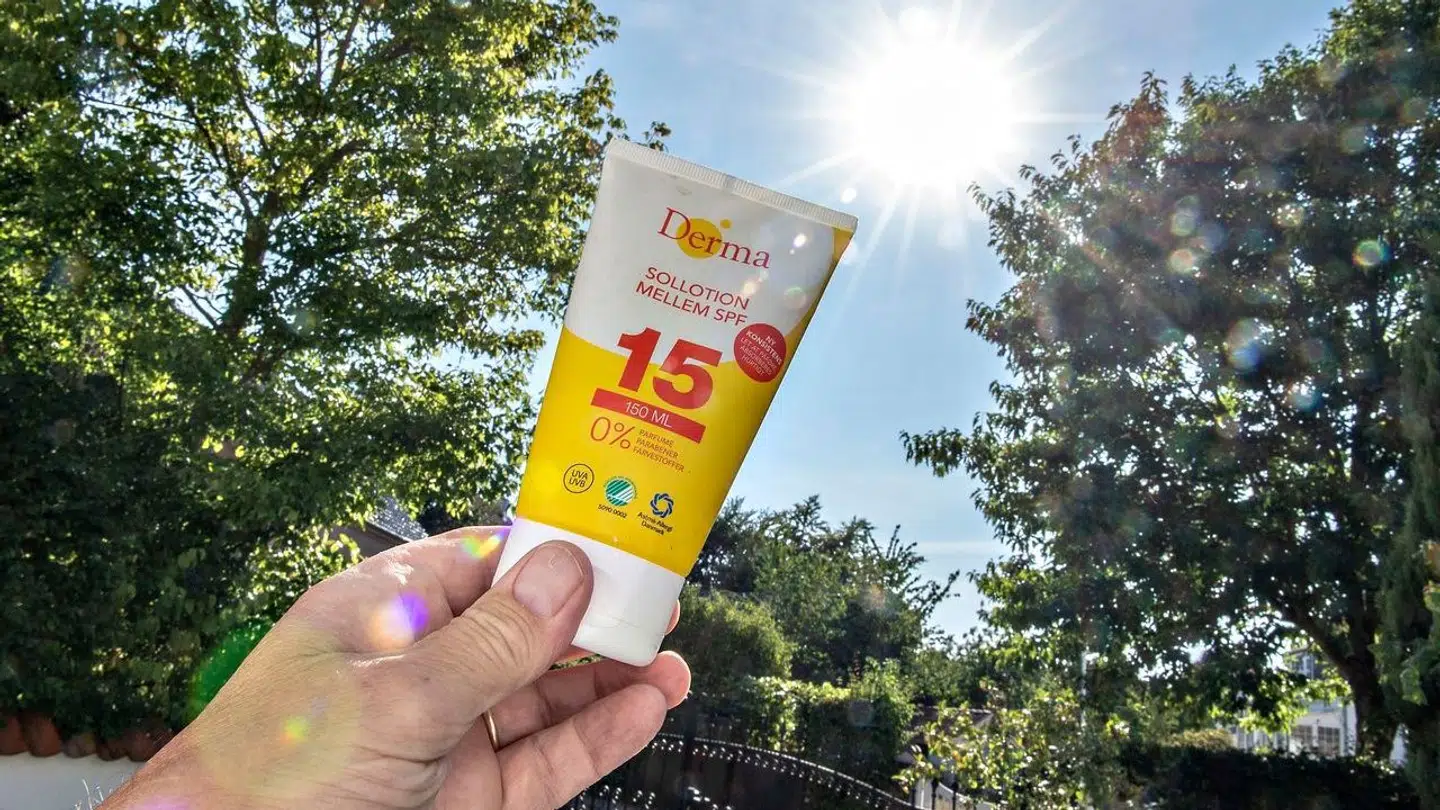 Arkivfoto af solcreme