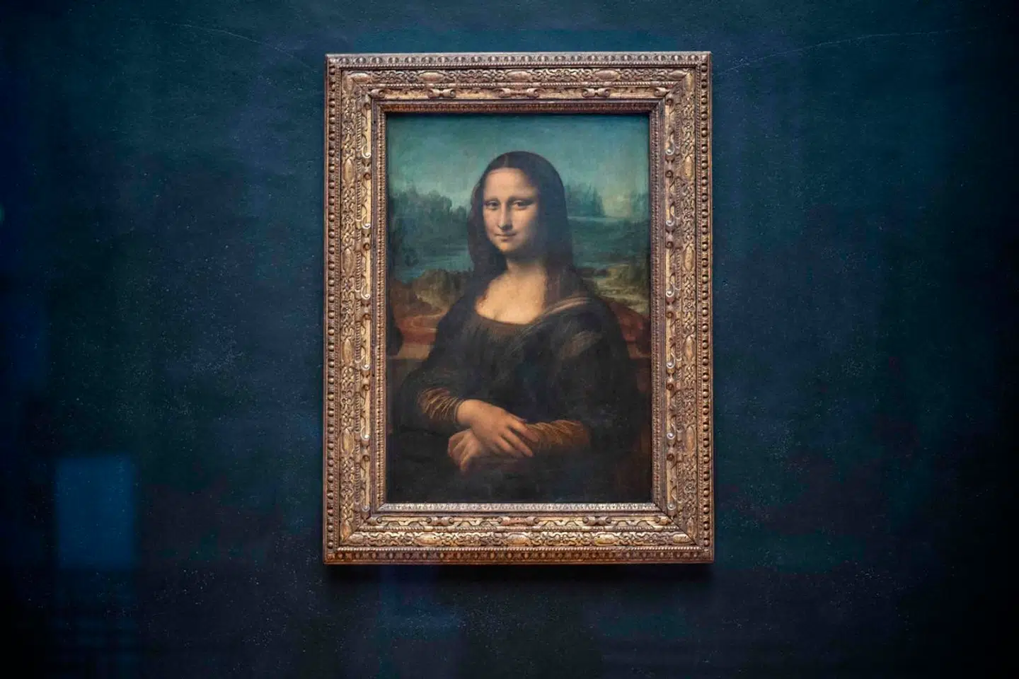 Geolog hævder at have løst mysteriet om baggrunden i det verdensberømte maleri af Mona Lisa.