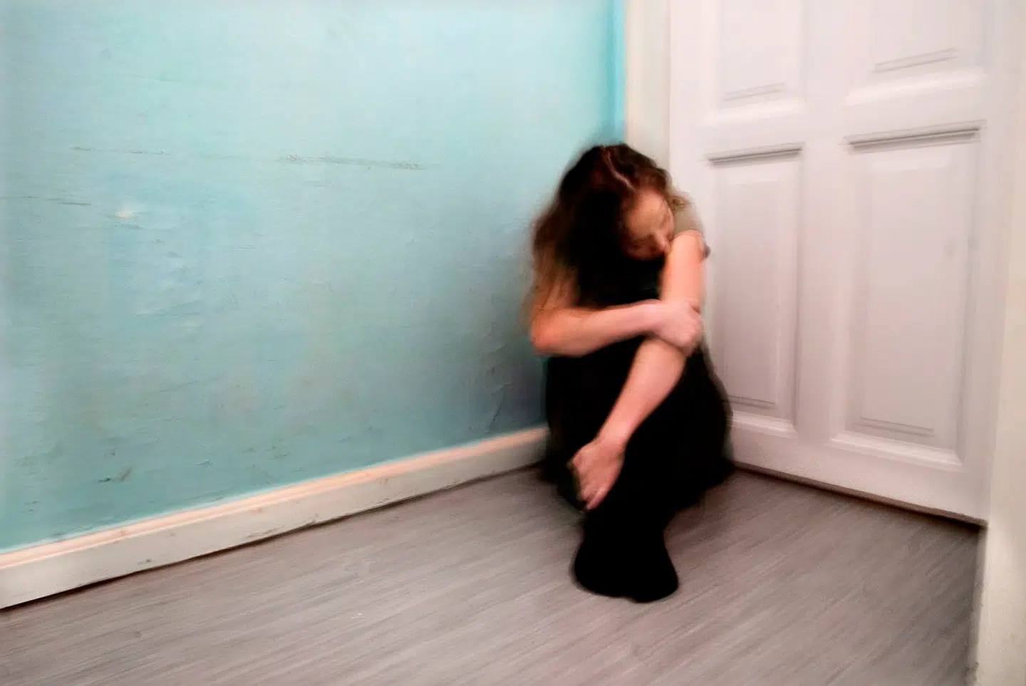 »Det, at vi overhovedet stiller kvinderne de uretfærdige spørgsmål, viser, at retssystemet ikke er fulgt med tiden. Det er på linje med at spørge en kvinde, som er blevet voldtaget, om hvilket tøj hun havde på,« skriver Emilia van Hauen. Modelfoto Nanna Kreutzmann/Ritzau Scanpix