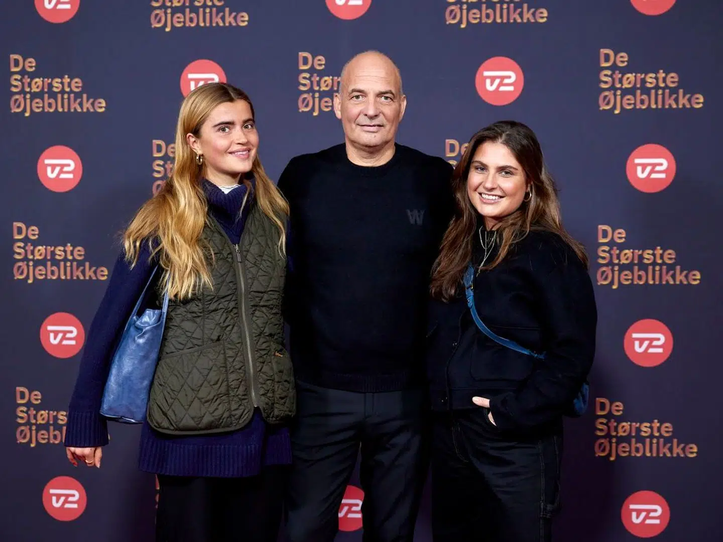 Peter Tanev med døtrene Ella og Rose. Grovædere kalder han dem.