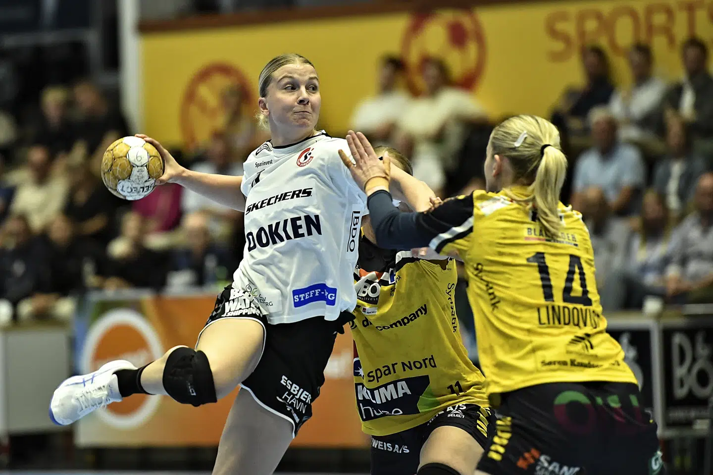 Michala Møller greb taktstokken med manér, da Team Esbjerg slog Ikast.
