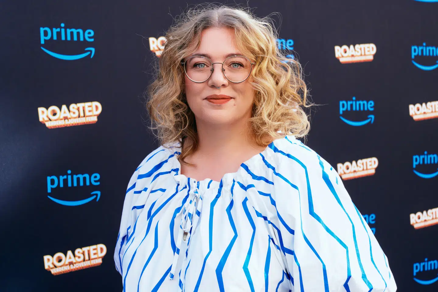 B.T. møder Ane Høgsberg til pressedagen på det nye Prime-program 'Roasted: Verdens bedste ferie', hvor hun og fem komikerkollager griller hinanden.