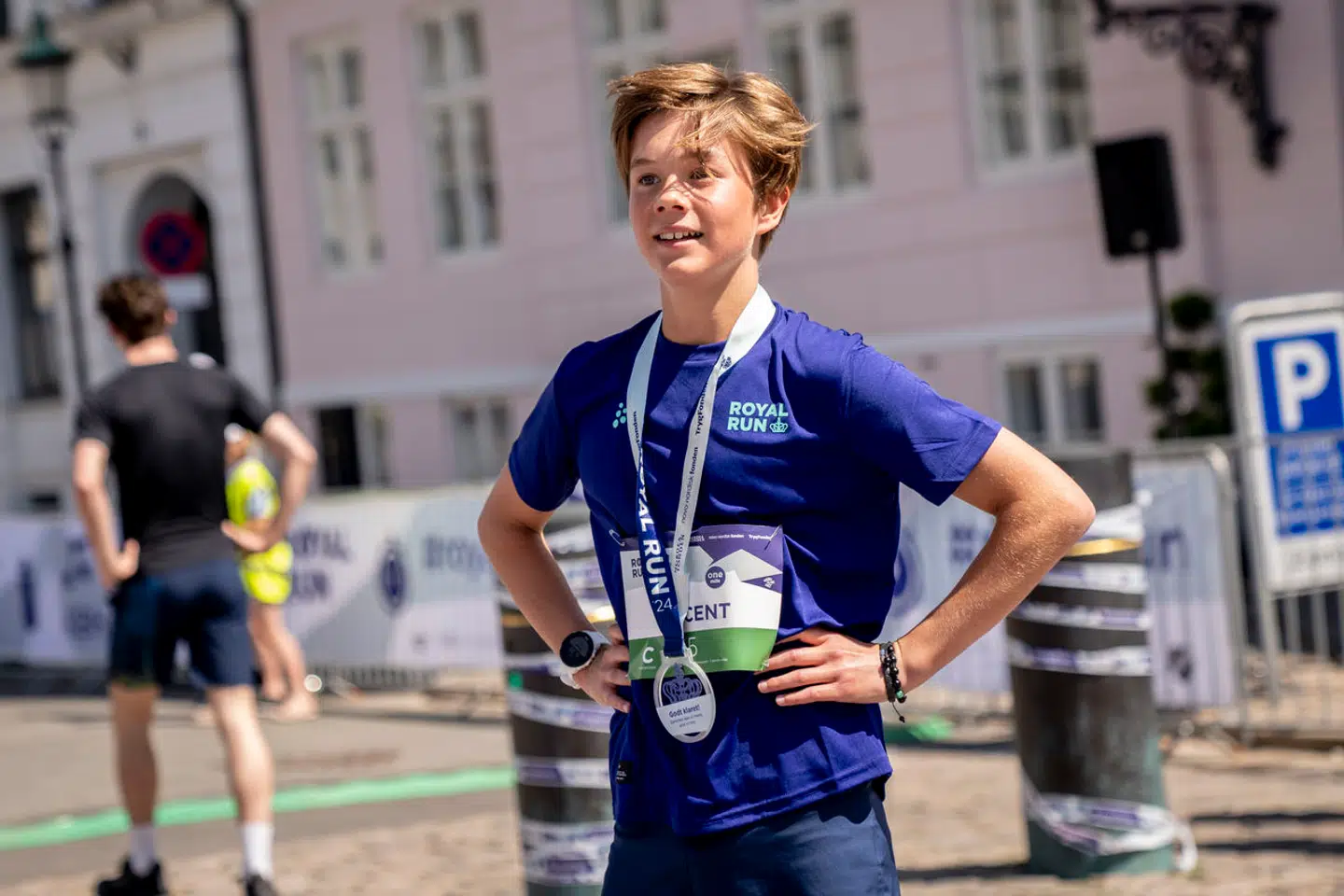 Prins Vincents glæde ved løb gavner hele hans kongelige familie og deres billede ud ad til.