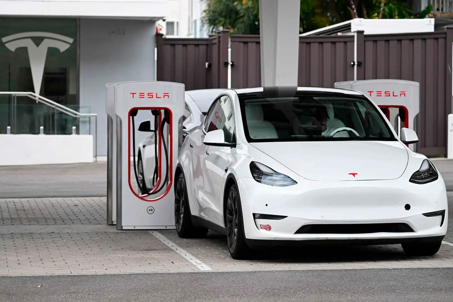 Tesla vil skifte juridisk hovedkvarter fra Delaware til Texas, efter at en dommer i førstnævnte stat har blokeret på Musks lønpakke.