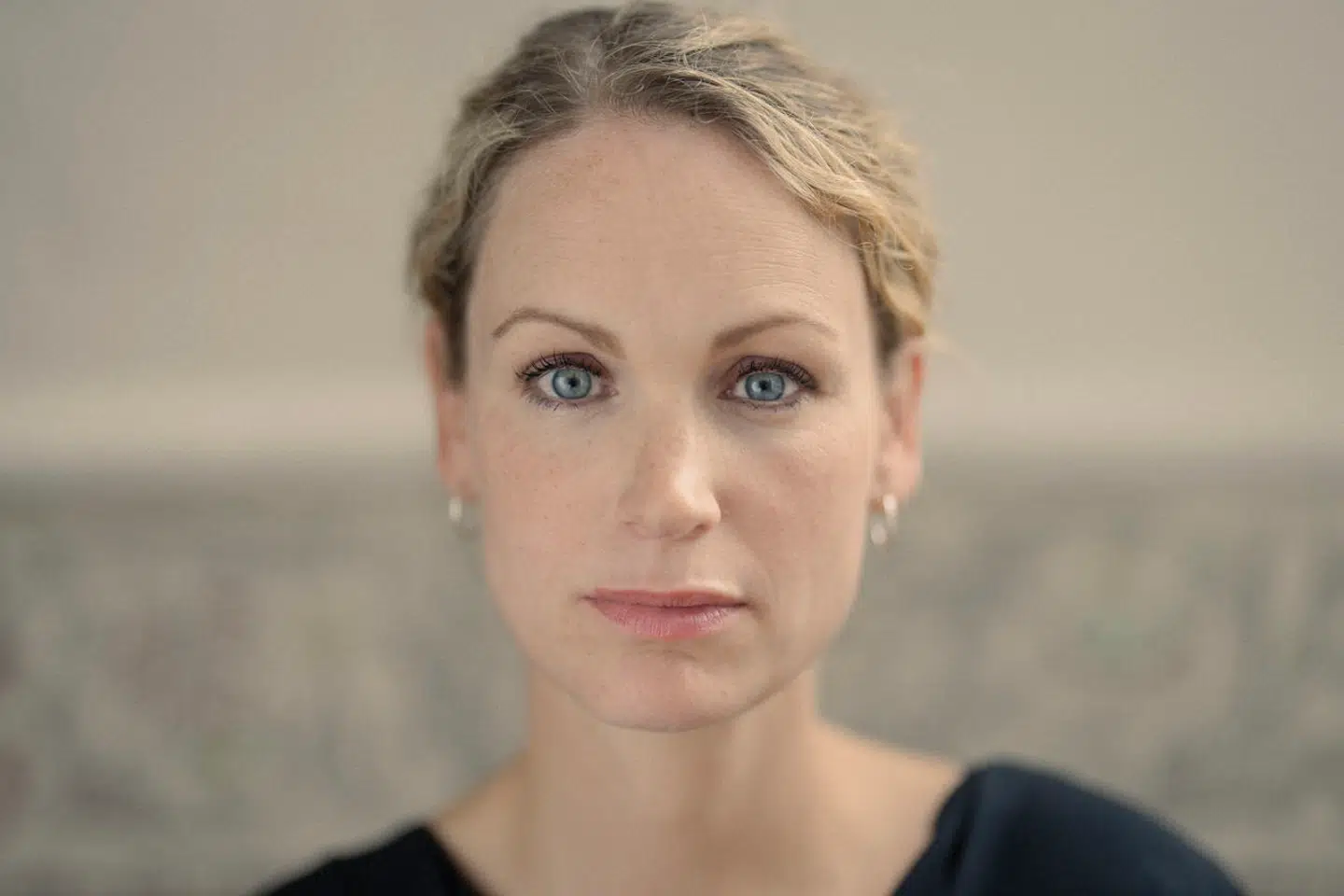 Pernille Skipper holder sig til kriseplanen for at skaffe penge til Coops overlevelse. Coop Bank ryger nu ud over disken og går til Sydbank, der får direkte adgang til et stort antal Coop-medlemmer.