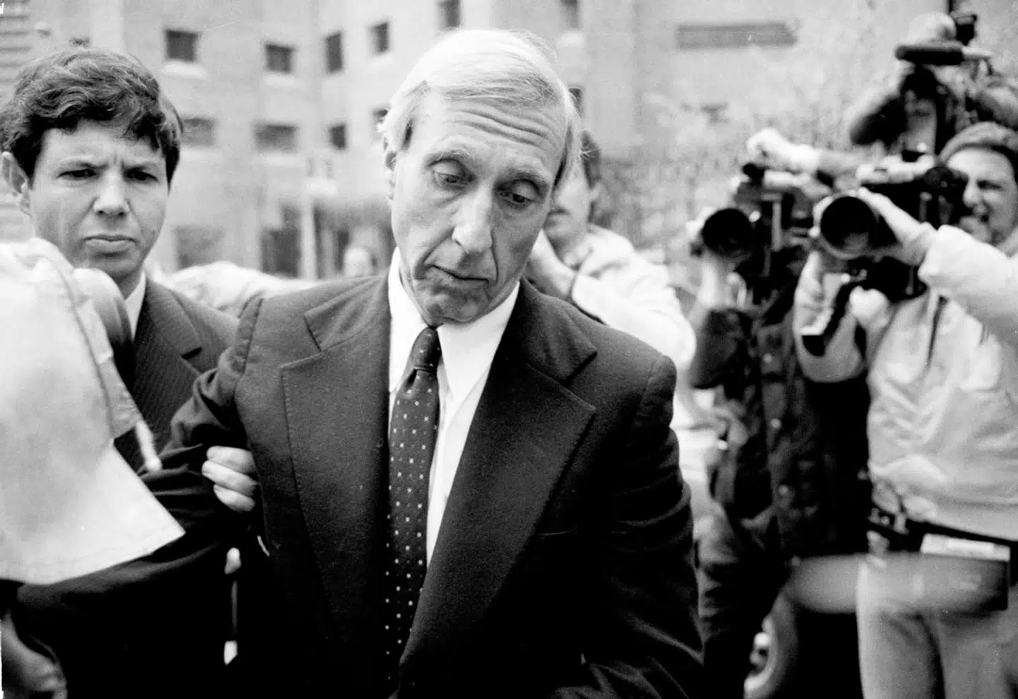 I 1986 blev Ivan Boesky dømt tre års fængsel for insiderhandel. Bøden på 100 millioner dollar var på daværende tidspunkt en rekordhøj økonomisk straf.