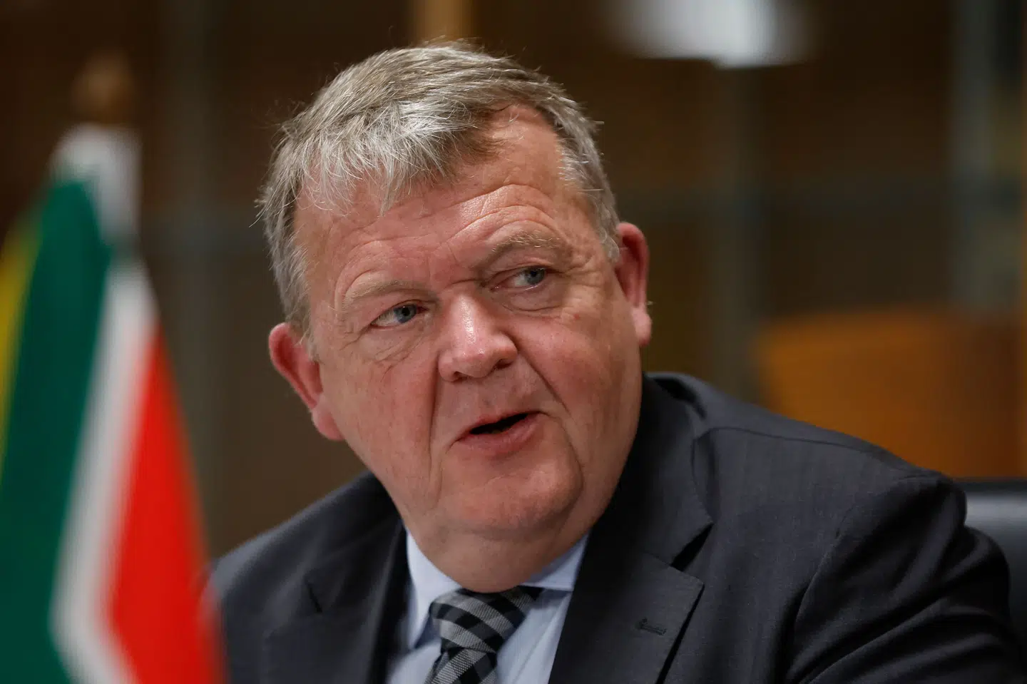 Udenrigsminister Lars Løkke Rasmussen (M) fastslår, at Den Internationale Straffedomstols uafhængighed skal respekteres. Derfor vil han ikke tale for eller imod beslutningen om fra domstolens chefanklager om at anmode om en arrestordre på Israels premierminister Benjamin Netanyahu (Arkivfoto).