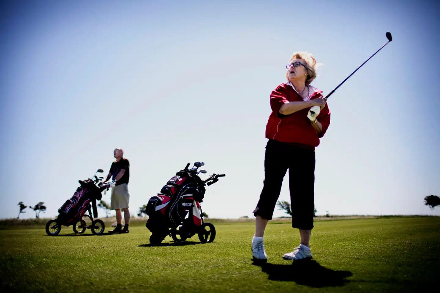 Selvom der er mangel på arbejdskraft, så er andelen af danskere over 65 år, der stadig er i arbejde, fordoblet siden 2010. Dengang var det mindre end 20 procent af danskerne over 65 år, der var i job. I dag er det tal øget til 40 procent.