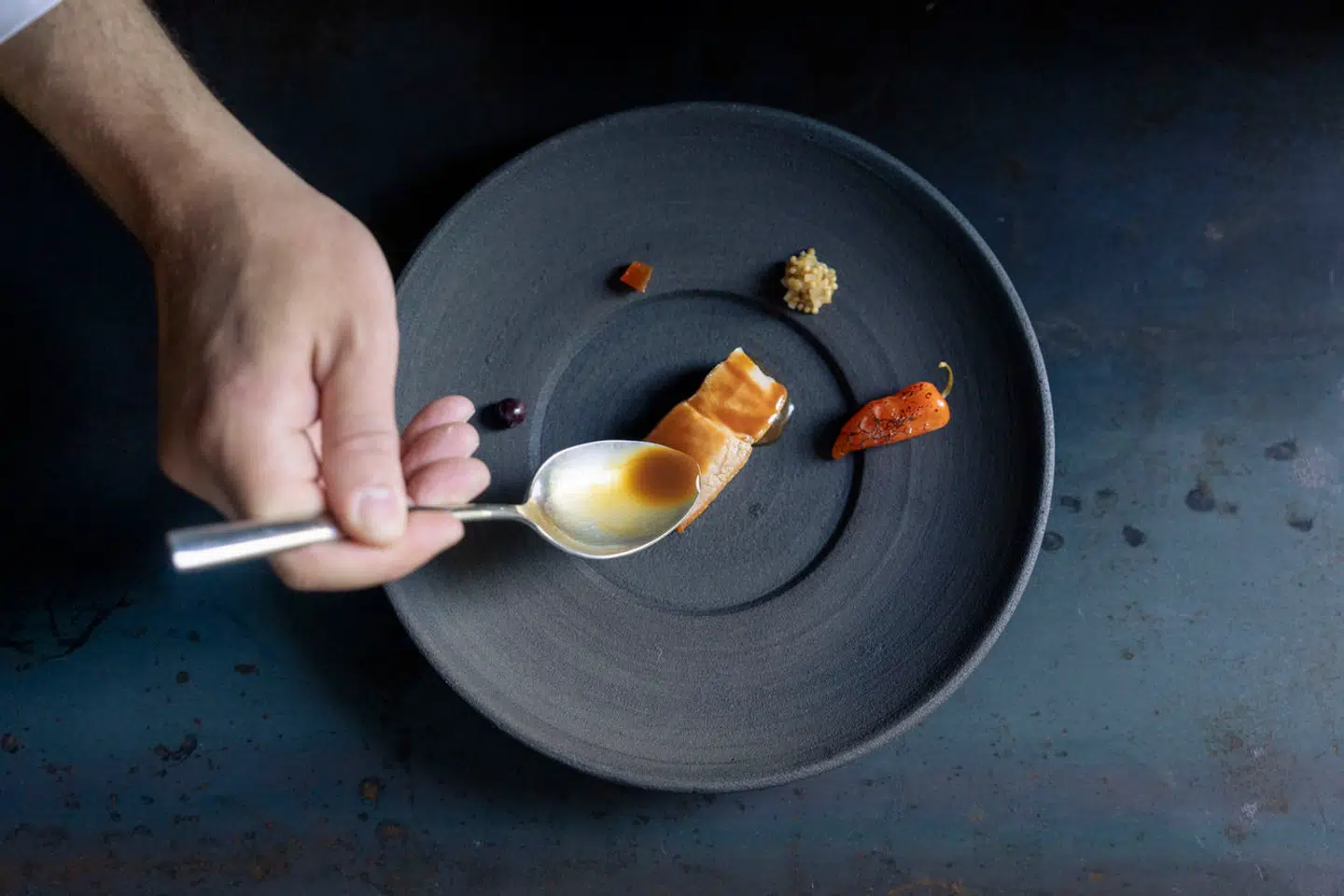 Normalt er det vinopskænkningerne, der giver Søren Frank forsyningsangst. Denne aften var det grisekoteletten.