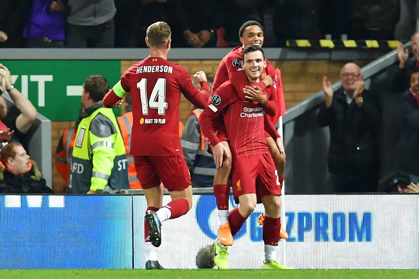 Andy Robertson scorede til 2-0 for Liverpool.