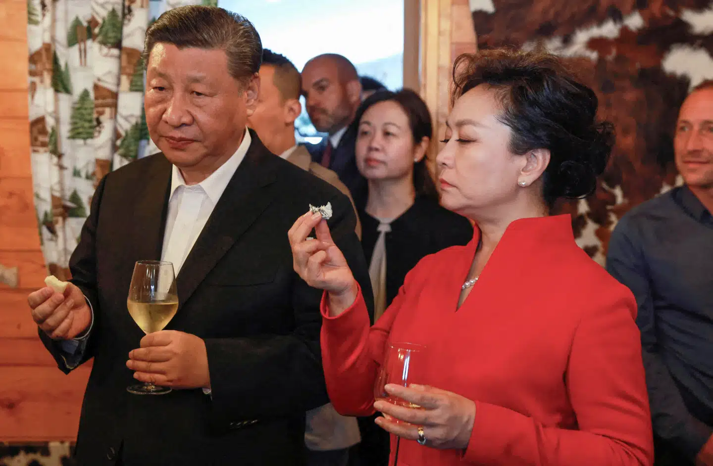 Kinas leder Xi Jinping var på besøg i Europa i maj. Her ville han tale samhandel og samarbejde. Nu peger meget på, at det modsatte kan ske. Men ikke for alle europæiske lande.