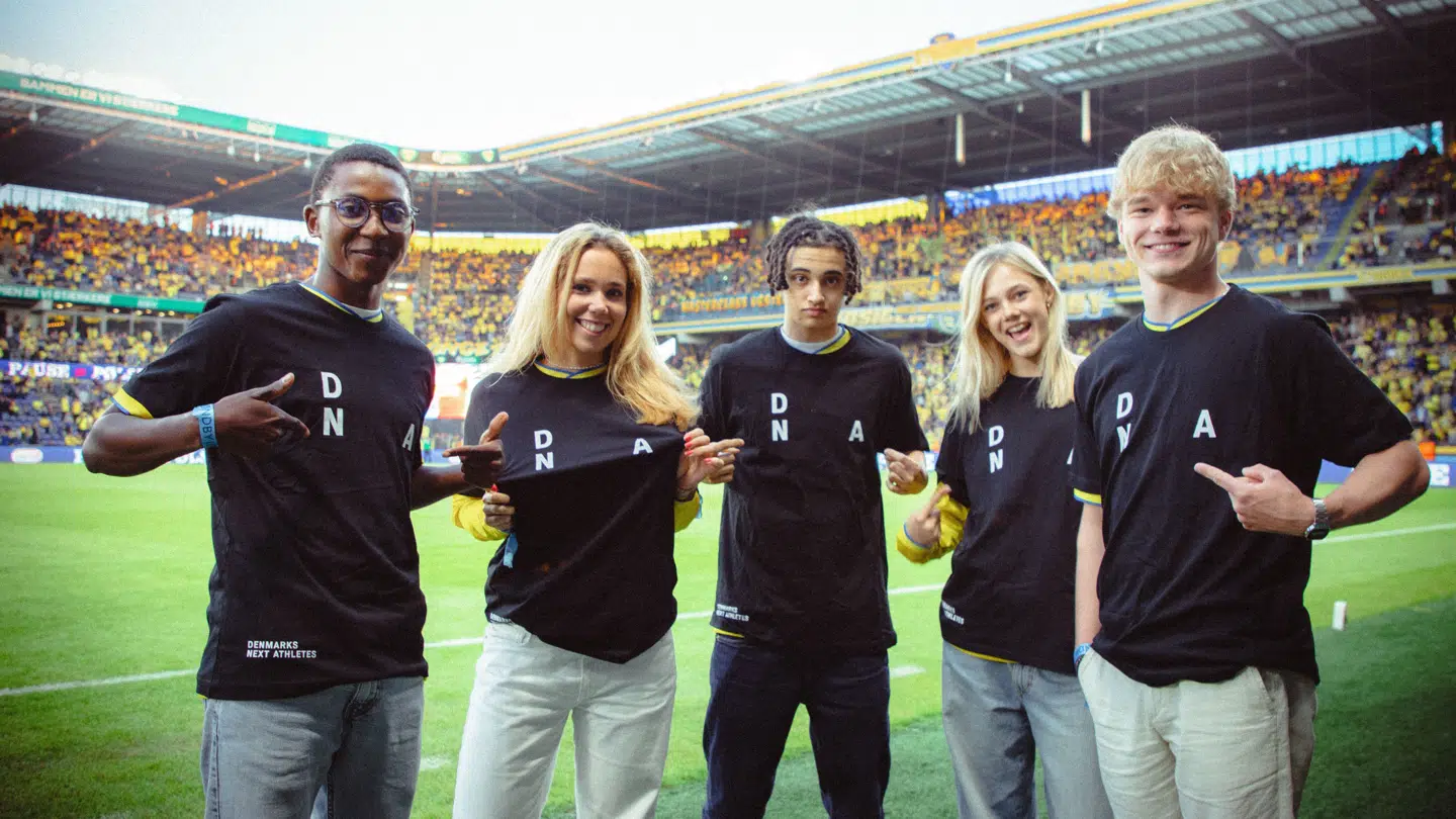 DNA-talenterne Peter Bheki, Amalie Leth-Nissen, Salomon Adam Thomasen, Alba Hurup Larsen og Sebastian Øgaard.