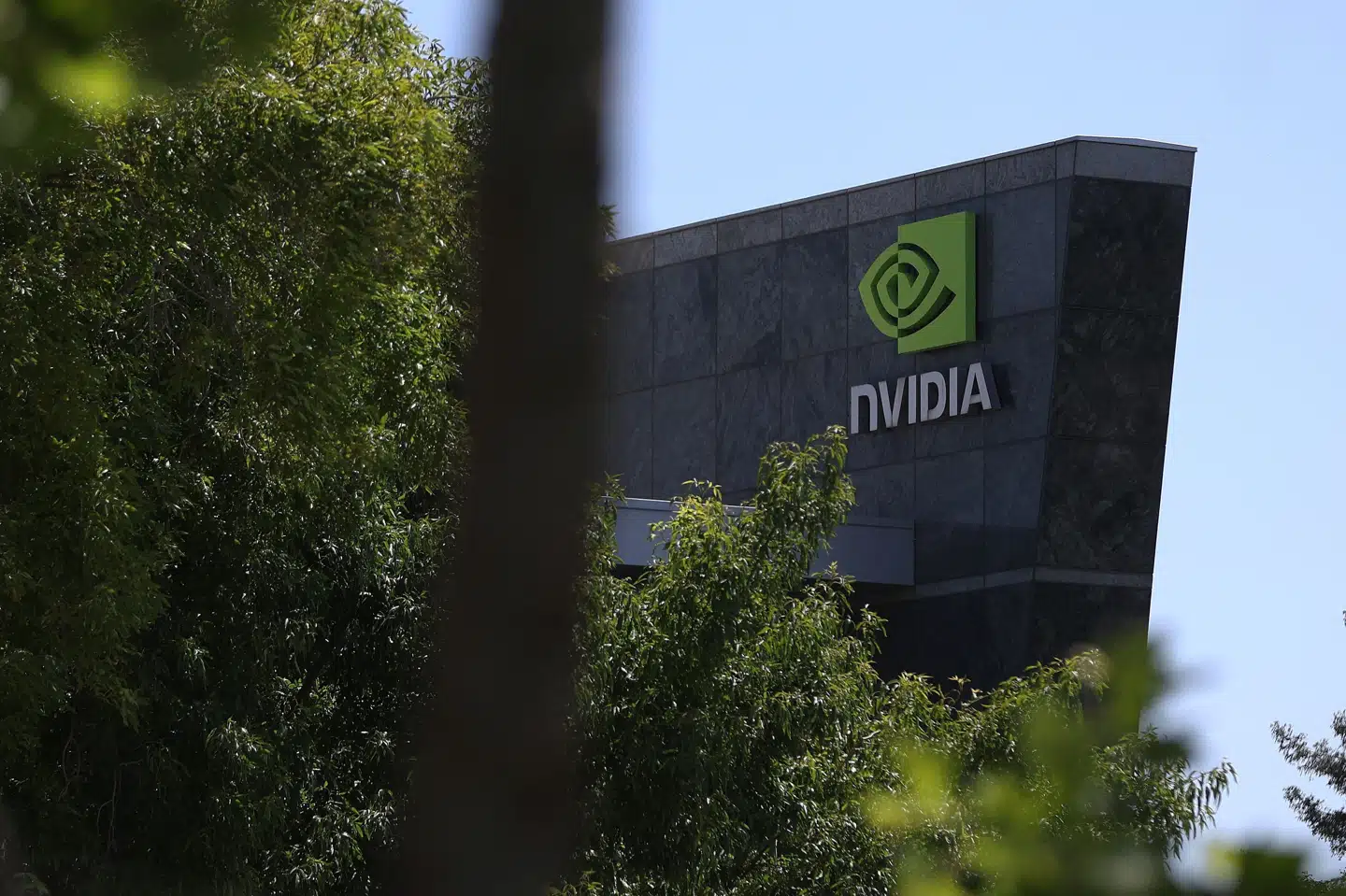 Nvidia er målt på børsværdi verdens tredje mest værdifulde selskab efter Microsoft og Apple. Selskabets hovedkvarter ligger i Santa Clara i den amerikanske delstat Californien. (Arkivfoto.)