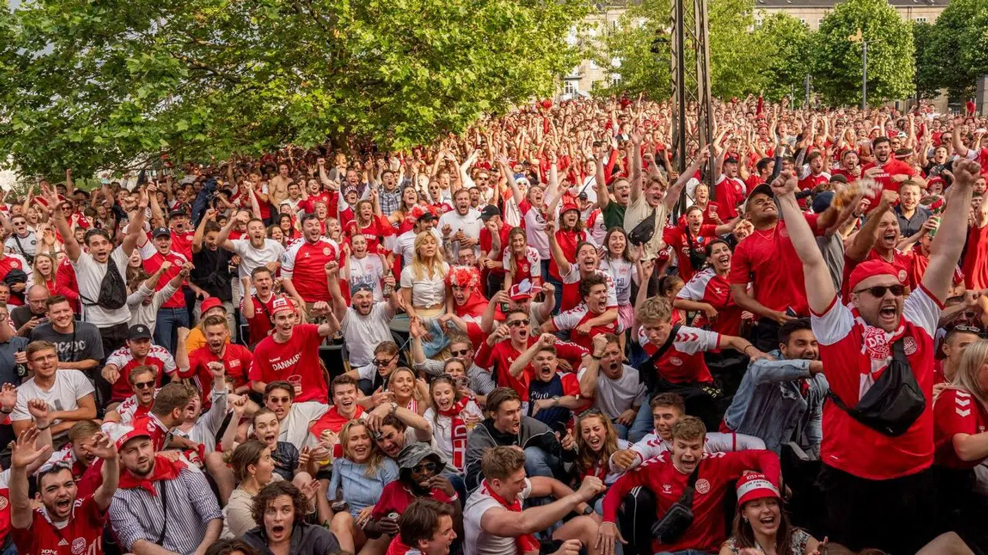DR har ændret sine regler for fodboldvisningen til sommer.