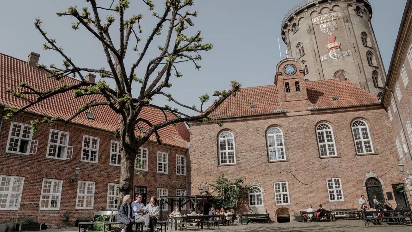 Kollegiet Regensen i København blev opført i 1623 og er Danmarks næstældste kollegium. Det ligger lige overfor Rundetårn i København. Arkivfoto