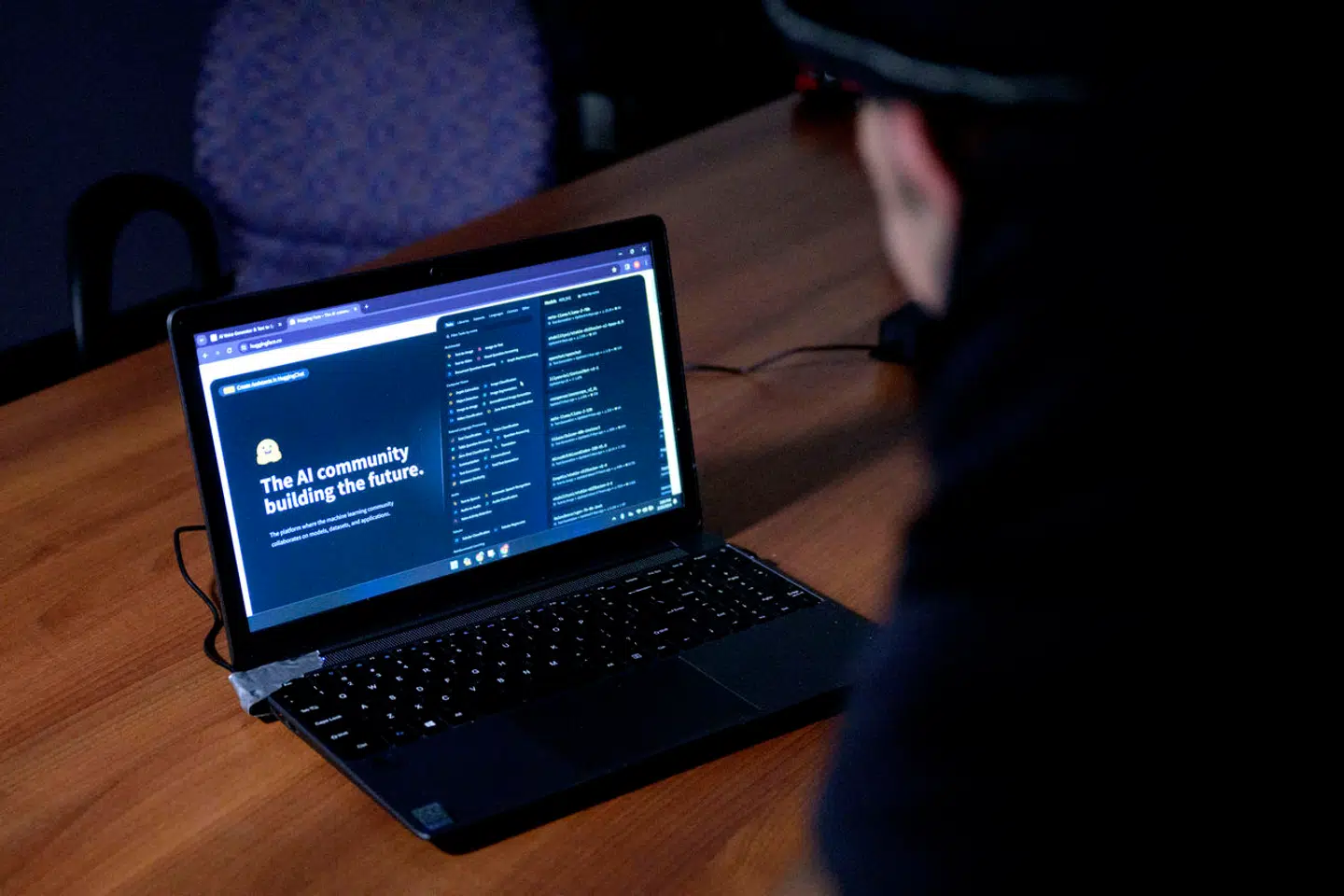 Svindlerne har fået helt nye muligheder med generativ kunstig intelligens, der på få sekunder kan skrive en komplet fagartikel og sende den ind til tidsskrifterne. Arkivfoto: Matthew Hinton, Scanpix