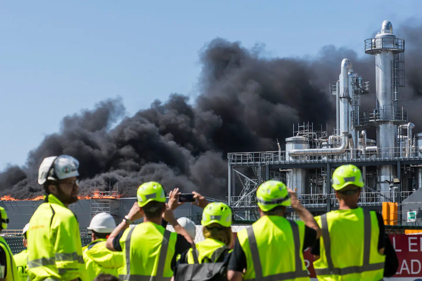To gange på syv døgn udbrød voldsomme brande hos Novo Nordisk i Danmark. Indtil videre tyder intet på en forbrydelse. Men i Danmarks nabolande er en række virksomheder de seneste uger ramt af brande, der kædes sammen med russisk sabotage.