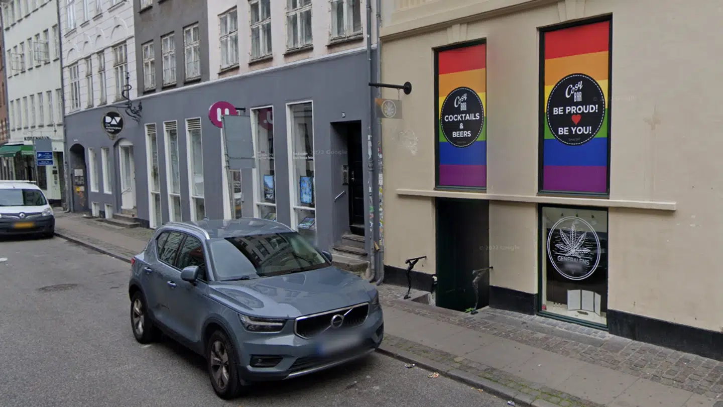 Cosy Bar på Studiestræde i København lukker.
