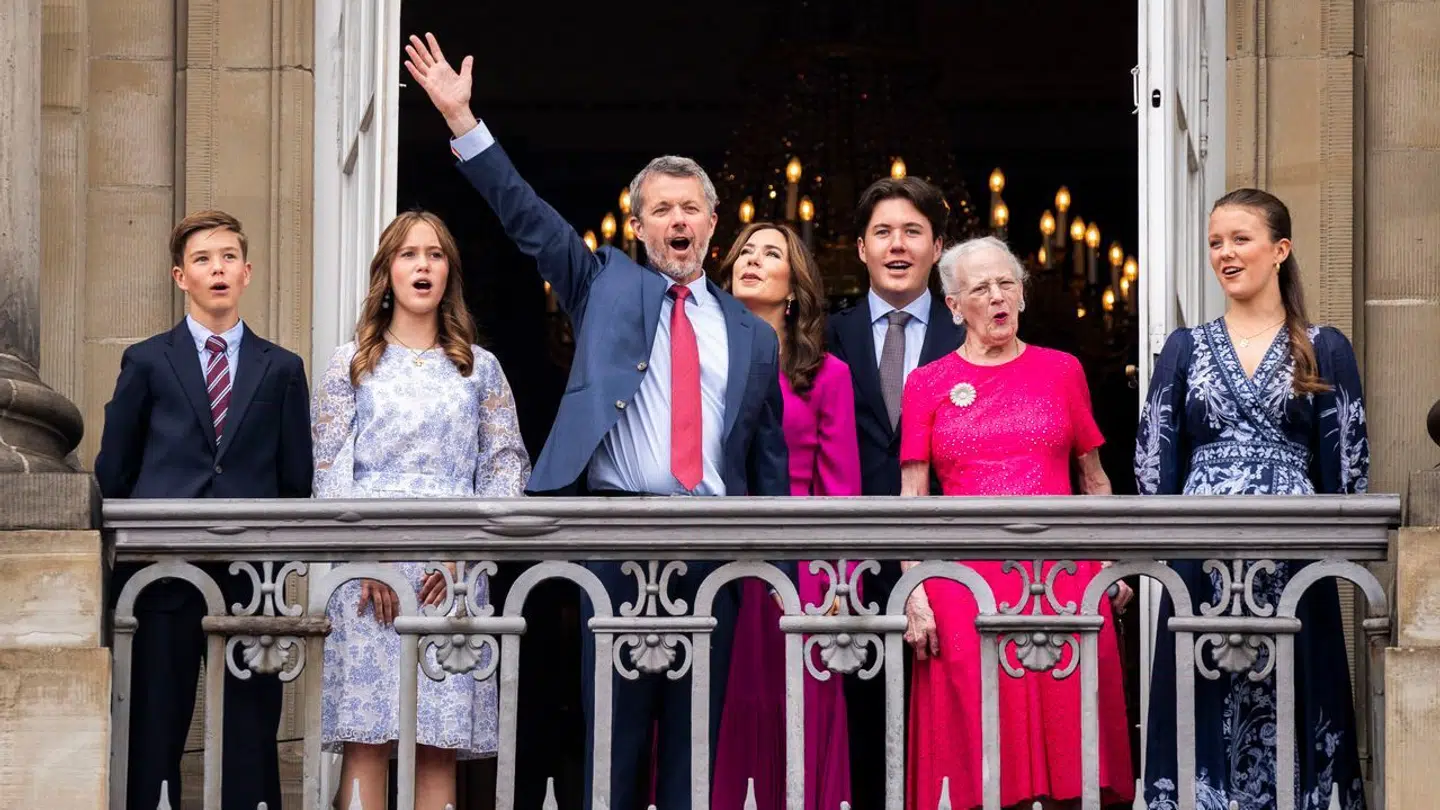 Kong Frederik udbragte et niårigt leve for Danmark.