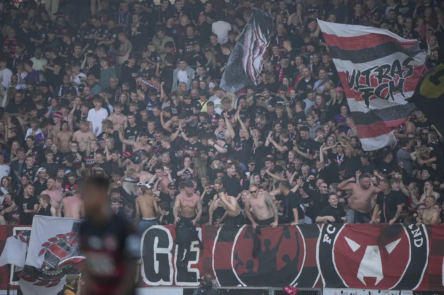 Søndagens runde var en følelsesmæssig rutsjebanetur for FC Midtjyllands fans, som til sidst kunne juble.