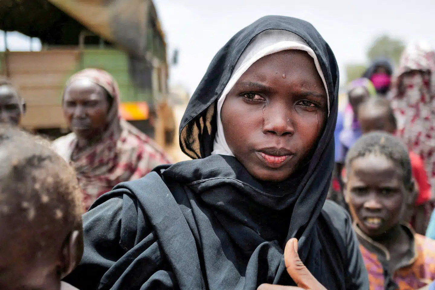 En sudanesisk kvinde sørger over sin afdøde mand. Arkivfoto: Zohra Bensemra, Scanpix