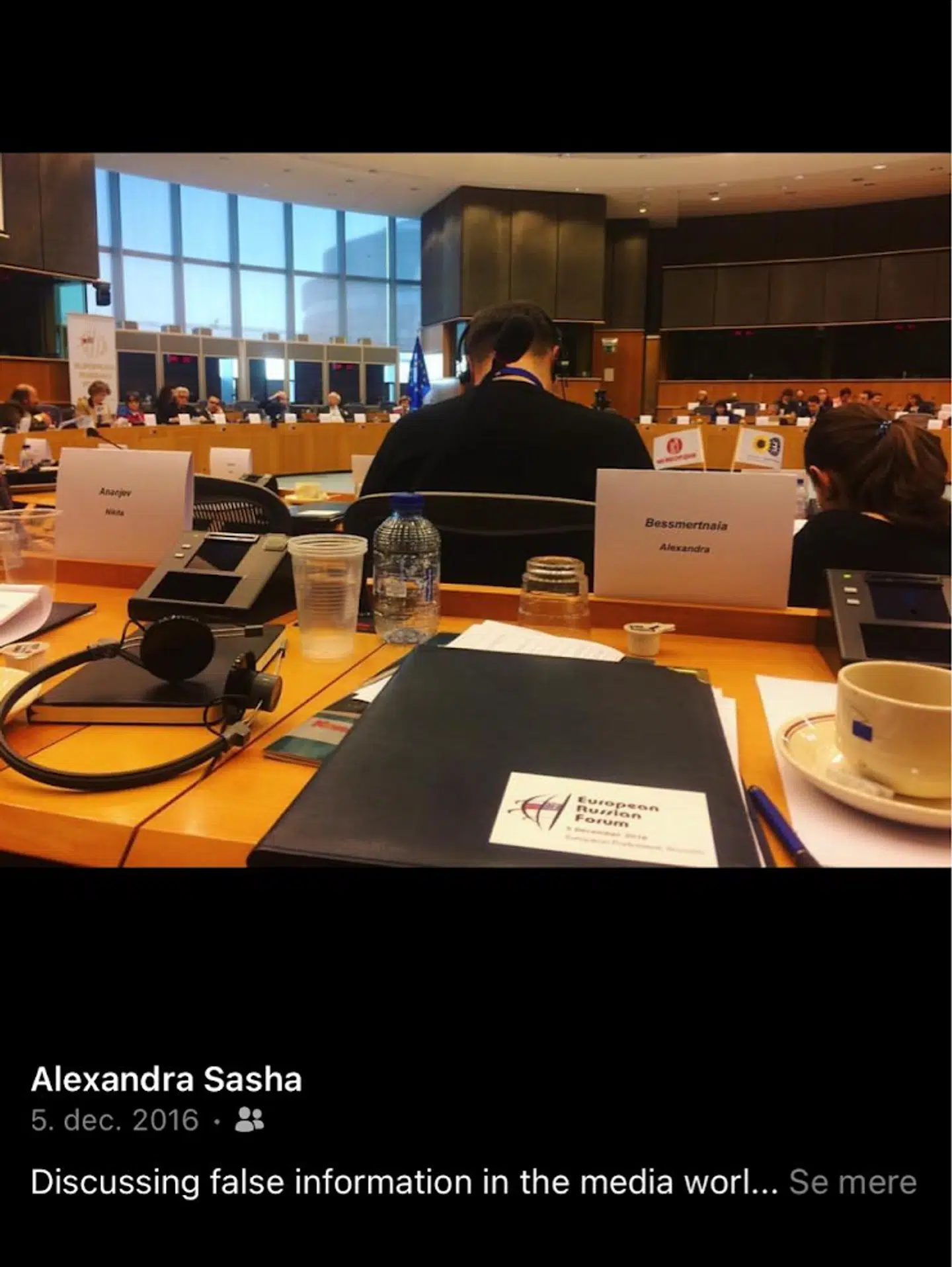 Her ses Venstres EU-kandidat Alexandra Sasha til European Russian Forum i 2016. Sasha delte selv billedet på sin Facebook-profil i 2016, men har siden slettet det igen.