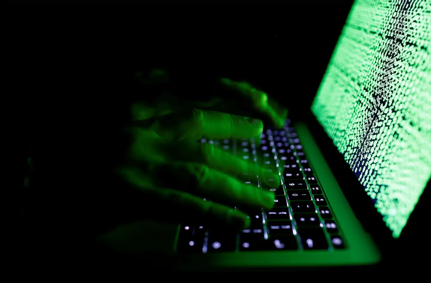»Hvis der er ét gennemgående forhold, der i en lang årrække har stået i vejen for at hæve hele samfundets cybersikkerhed, er det fraværet af en entydig forankring af det endelige ansvar for området hos én myndighed,« skriver Christian Wiese Svanberg.