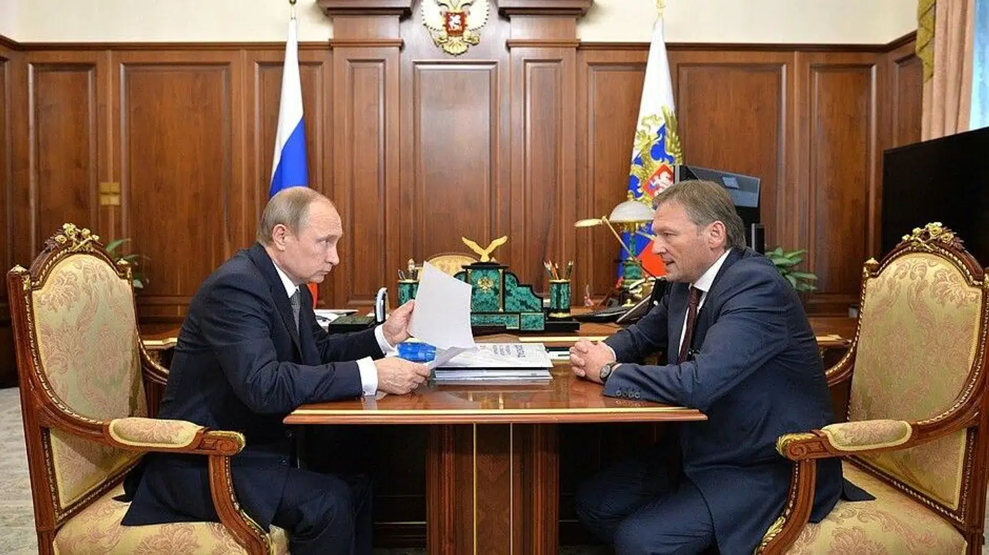 Her ses Boris Titov til et møde med Vladimir Putin i den russiske præsidents kontor i Kreml.