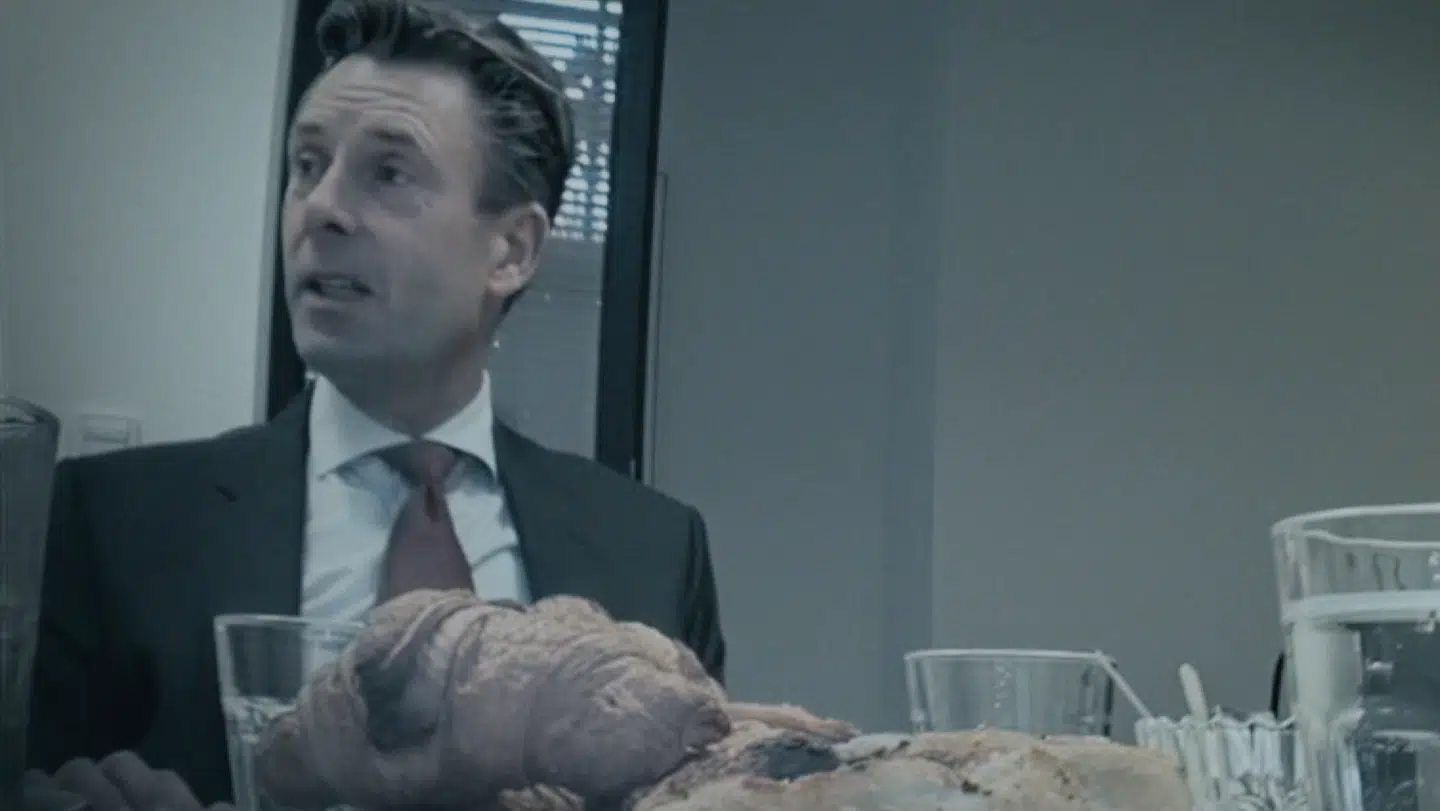 Nicolai Dyhr blev fyret som konsekvens af sin optræden på skjulte optagelser i TV 2-dokumentaren 'Den sorte svane'.