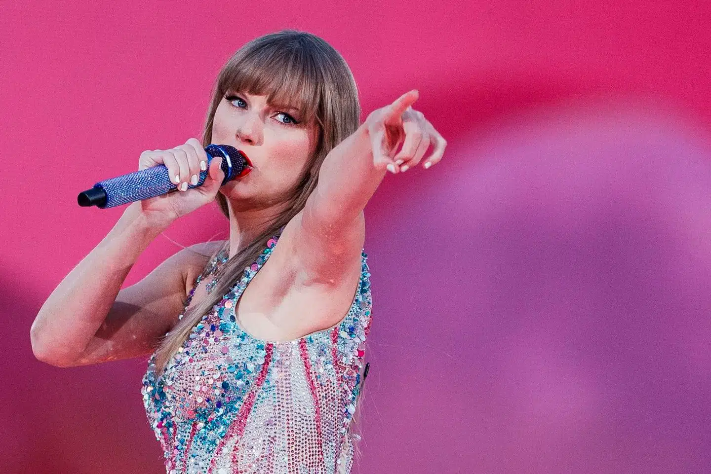 Taylor Swifts fanbase begynder nu at råbe superstjernen op.