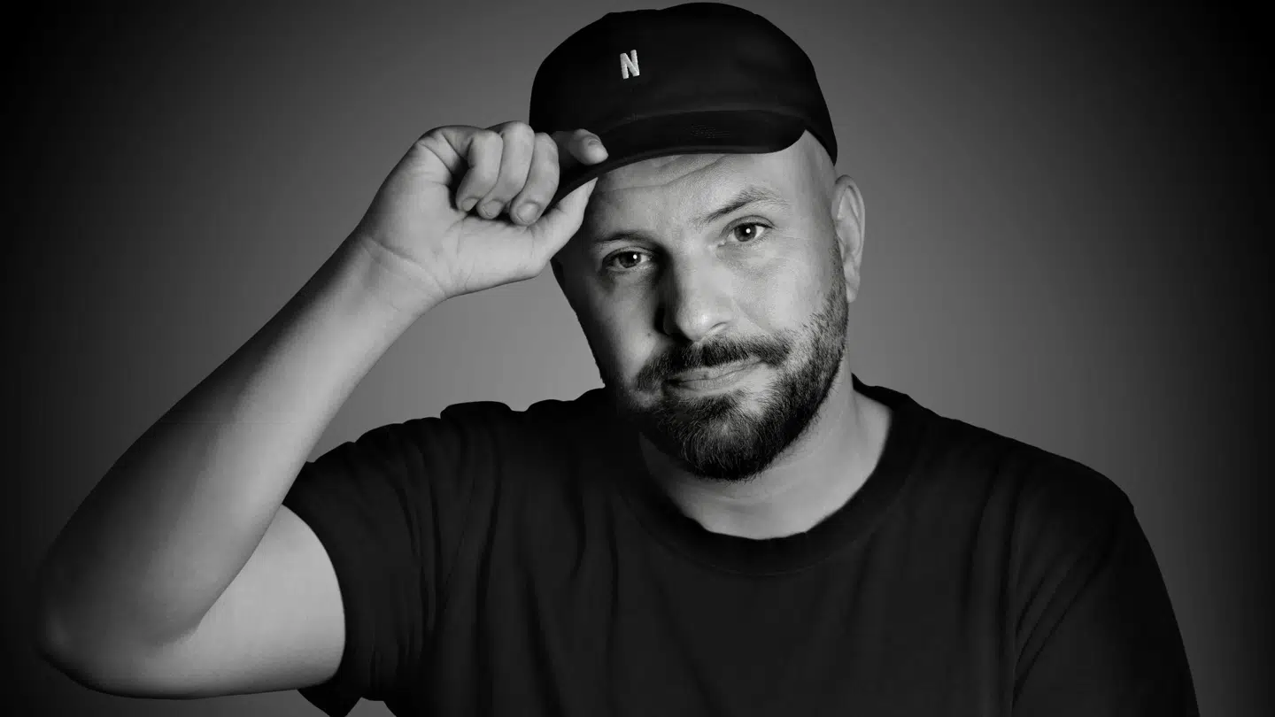 Vært på B.T. Fodbold, Lasse Vøge, giver dig det bedste fra fodboldens verden med sit ugentlige nyhedsbrev.  Tilmeld dig længere nede på siden.