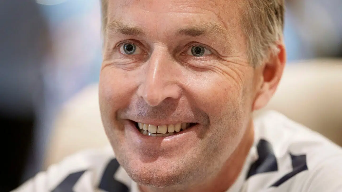 Panelet i B.T.s fodboldpodcast Transfervinduet tror på, at landstræner Kasper Hjulmand stiller op i en 3-5-2-formation i åbningskampen mod Slovenien.