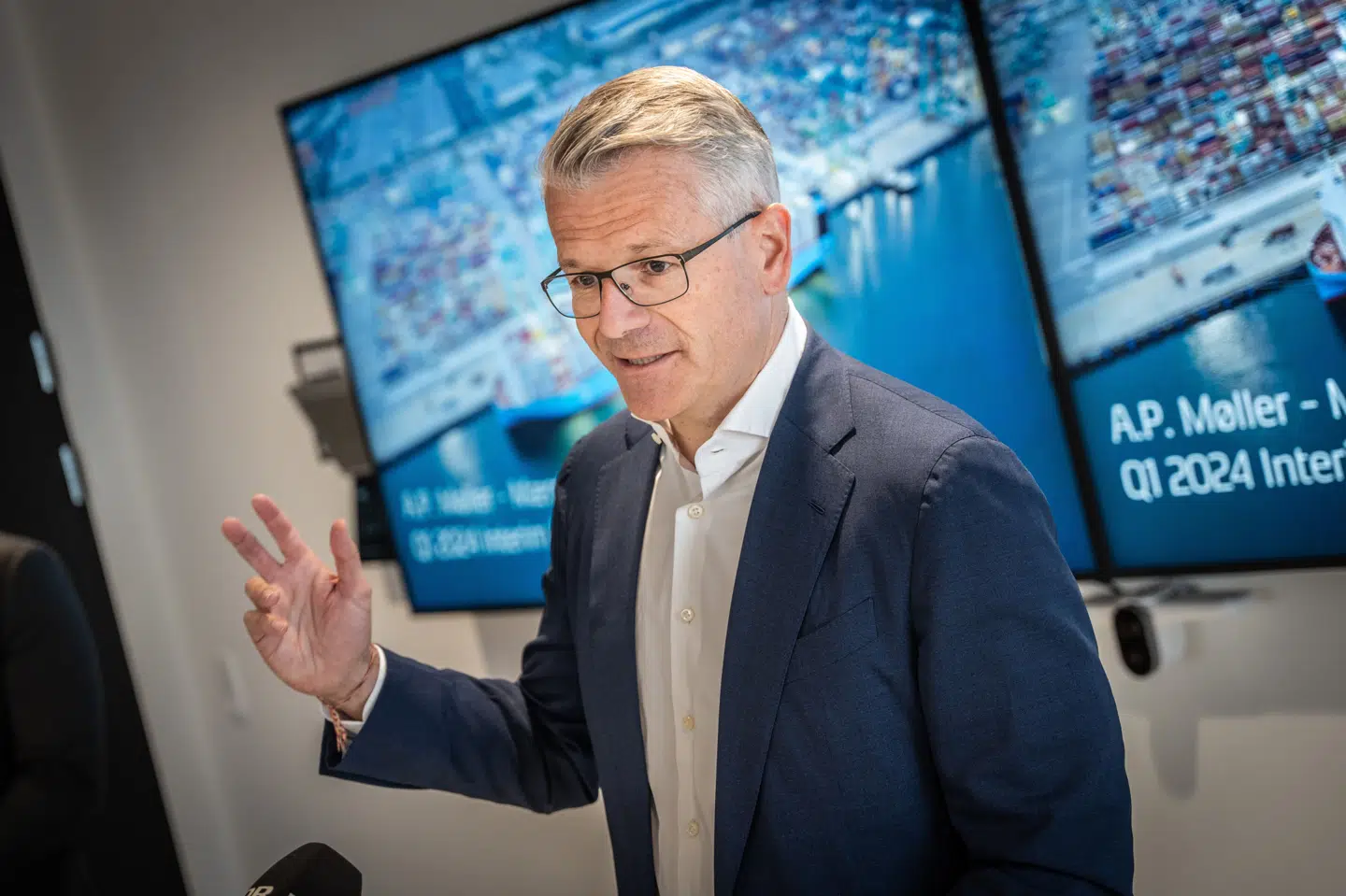 Topchefen i Mærsk, Vincent Clerc, kan nu se selskabet løfte forventningerne til årets driftsindtjening betragteligt. (Arkivfoto).