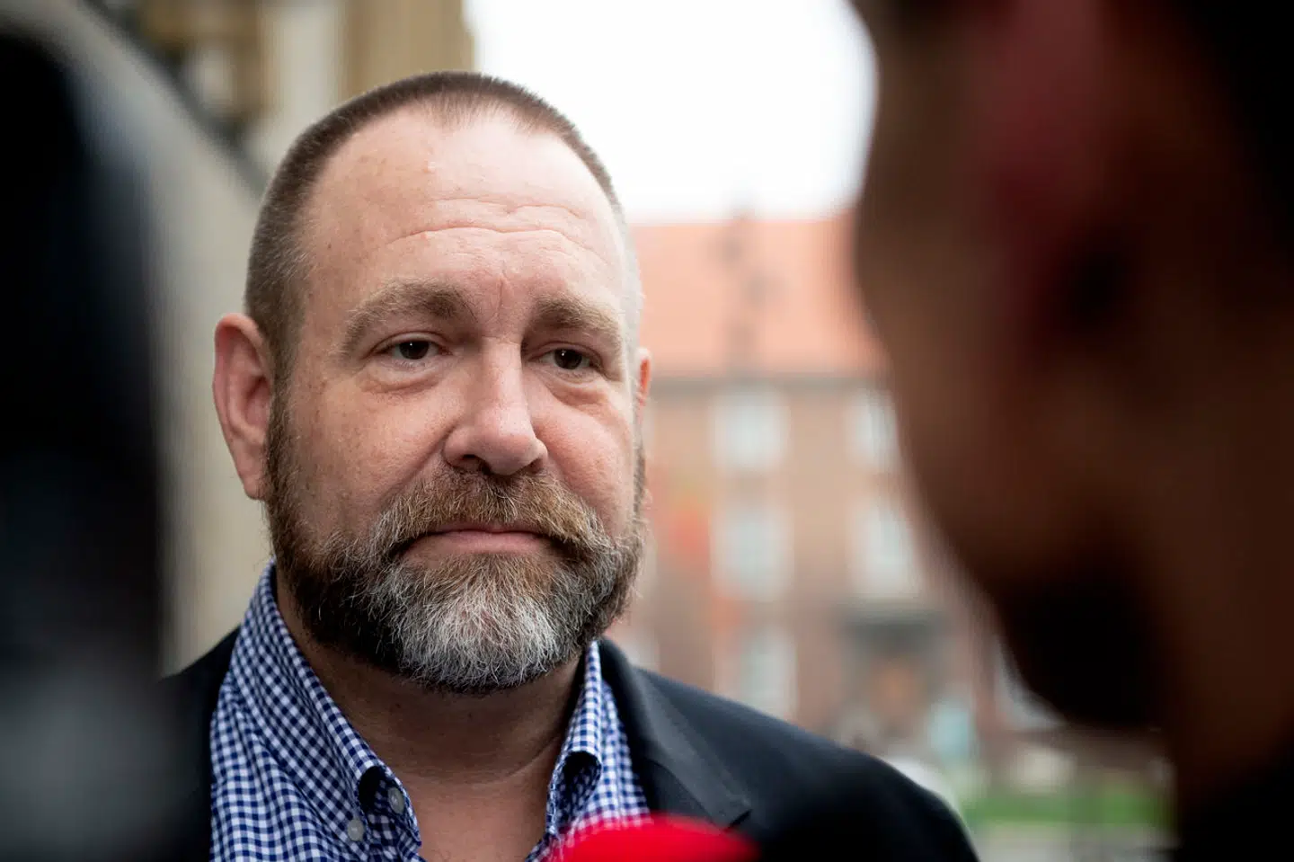 Henrik Dupont Jensen var en fremtrædende forsvarsadvokat. Han døde mandag efter et kræftforløb, oplyser advokat Mette Grith Stage til AdvokatWatch.