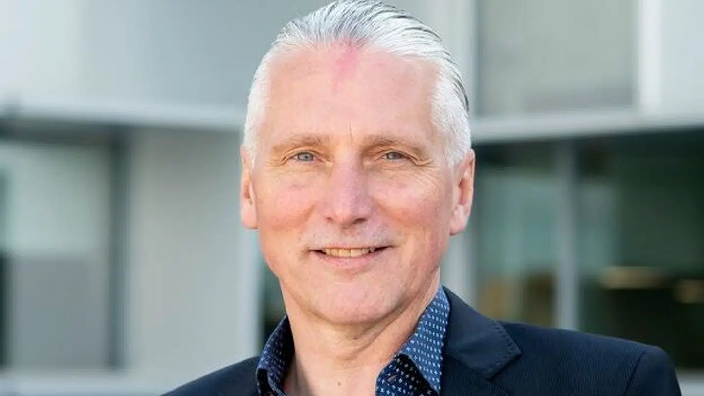 Roger Buch er forskningslektor og centerleder ved Danmarks Medie- og Journalisthøjskole, og har i mange år været brugt i medierne som ekspert i blandt EU-støtte til politiske kampagner. Foto: DMJX