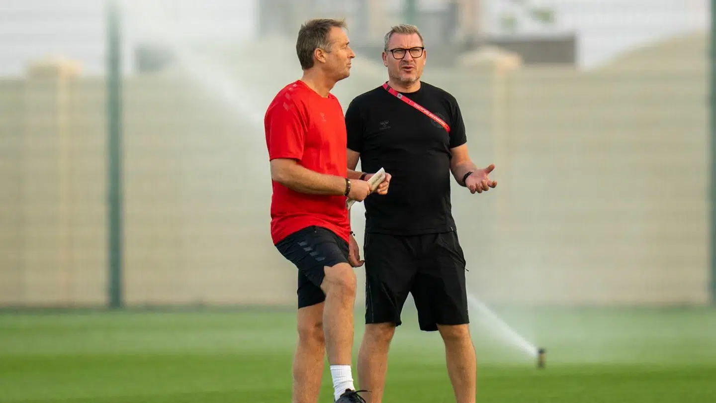 Christian Nørkjær (til højre, red.) har stået for at bygge den bedst mulige lejr op til det danske landshold.